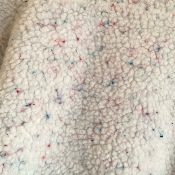 \All in Motion\ NWT Faux Shearling Pullover in Authentic Cream - Picture 13 of 15